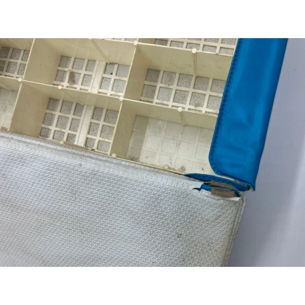Vintage Hot Wheels 24 Car Collector Case Mattel Blue Vinyl Storage Carrying Case